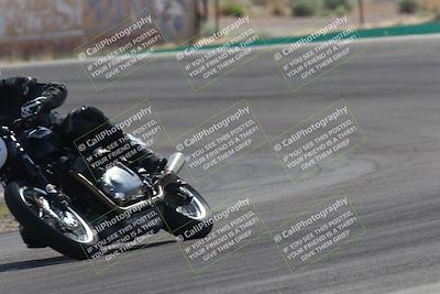 media/Apr-20-2025-AHRMA (Sun) [[393a79c373]]/Race/Group 12/Turn 4b/